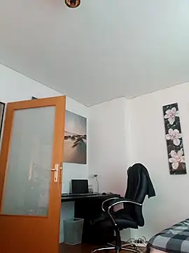 hazarzagrevskij online show from April 2026 03:40:01 PM