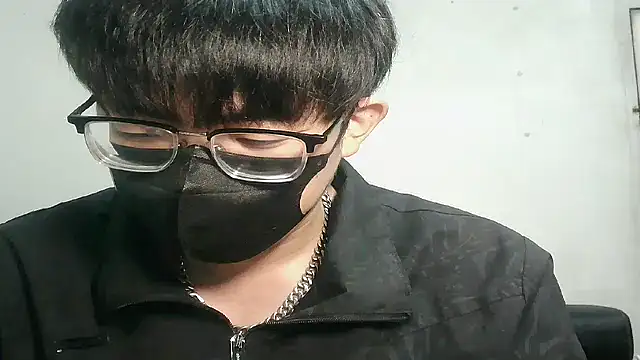 Snapshot of bigbb101011 chatting on November 2025 04:07:01 PM bigbb101011 online show from November 2025 04:07:01 PM