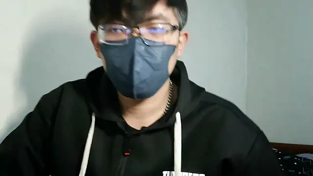 Snapshot of bigbb101011 chatting on March 2026 10:00:02 AM bigbb101011 online show from March 2026 10:00:02 AM