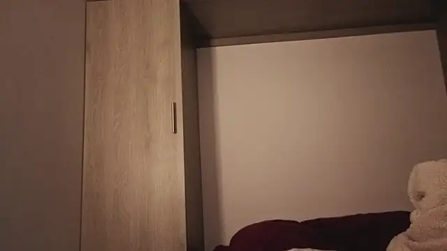 Candela    online show from November 2025 10:19:02 AM