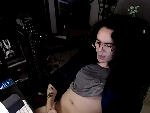 Snapshot of dorrey21 chatting on November 2025 04:10:01 PM dorrey21 online show from November 2025 04:10:01 PM