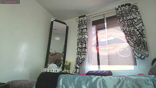 KattyLatina online show from September 2025 04:56:01 PM