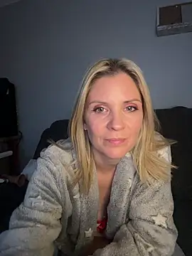 Lexi-Lux-X online show from November 2025 01:53:01 AM