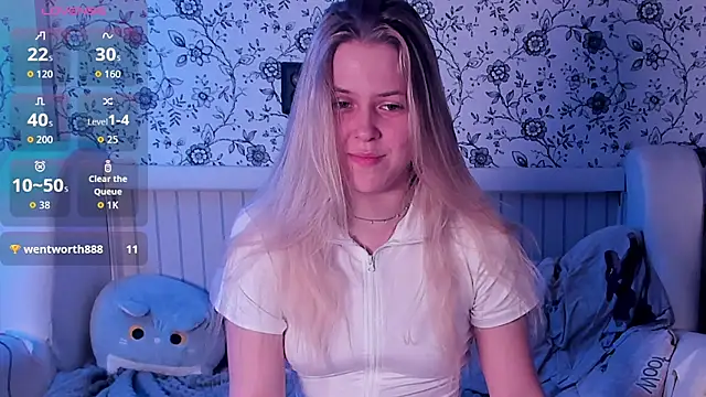 Snapshot of AngelAnty chatting on May 2026 05:04:02 PM AngelAnty online show from May 2026 05:04:02 PM