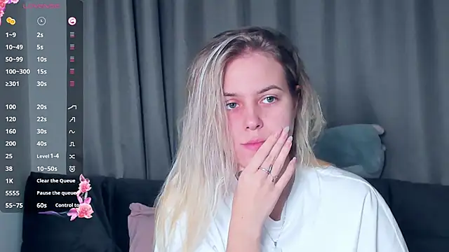 AngelAnty online show from November 2025 01:10:01 PM