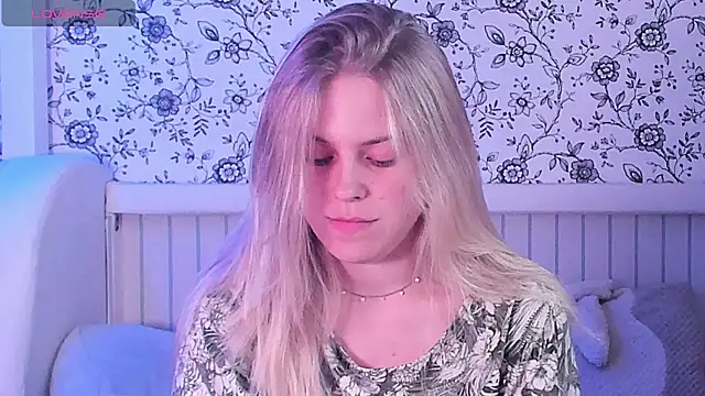 Snapshot of AngelAnty chatting on June 2026 03:18:01 PM AngelAnty online show from June 2026 03:18:01 PM