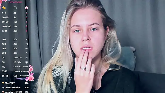 AngelAnty online show from November 2025 01:04:01 PM