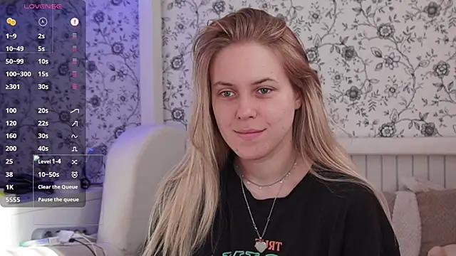 Snapshot of AngelAnty chatting on May 2026 02:11:01 PM AngelAnty online show from May 2026 02:11:01 PM