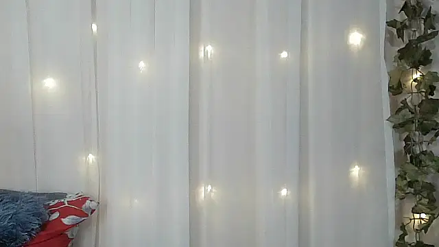 Snapshot of angelainparis28 chatting on November 2025 05:08:01 AM angelainparis28 online show from November 2025 05:08:01 AM