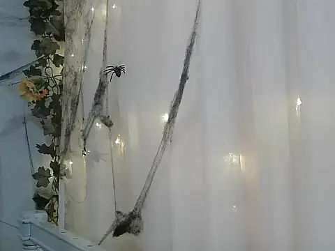 Snapshot of angelainparis28 chatting on October 2025 06:03:02 AM angelainparis28 online show from October 2025 06:03:02 AM