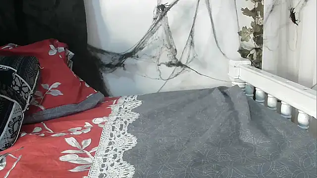 Snapshot of angelainparis28 chatting on October 2025 01:04:01 AM angelainparis28 online show from October 2025 01:04:01 AM