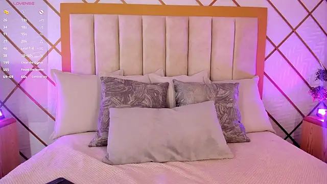 Snapshot of GretaVelvet chatting on November 2025 07:36:02 PM GretaVelvet online show from November 2025 07:36:02 PM