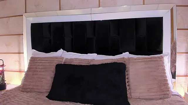 GretaVelvet online show from July 2026 02:05:17 AM