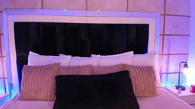 GretaVelvet online show from January 2026 07:45:01 PM