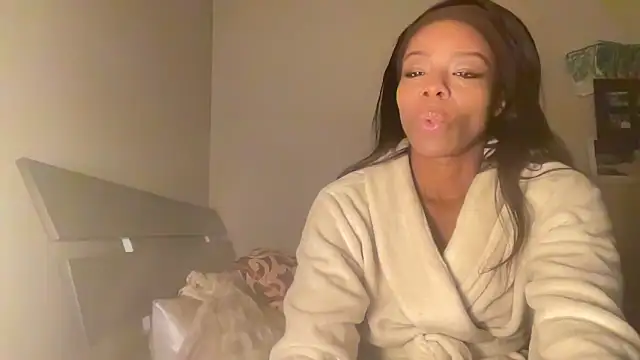 Peachyz69 online show from February 2026 05:38:02 AM