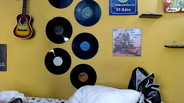 Snapshot of meisevil77 chatting on March 2026 02:51:02 AM meisevil77 online show from March 2026 02:51:02 AM