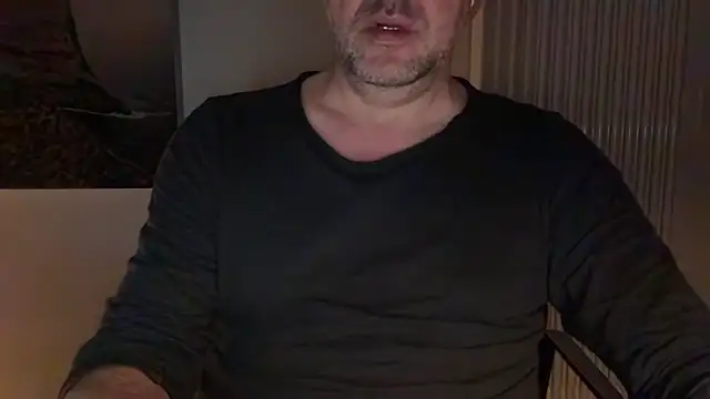 Snapshot of german9inch chatting on March 2025 10:10:01 PM german9inch online show from March 2025 10:10:01 PM