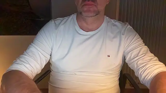 Snapshot of german9inch chatting on September 2025 08:38:01 PM german9inch online show from September 2025 08:38:01 PM