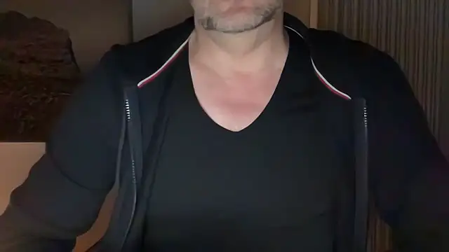 Snapshot of german9inch chatting on March 2025 12:34:02 AM german9inch online show from March 2025 12:34:02 AM
