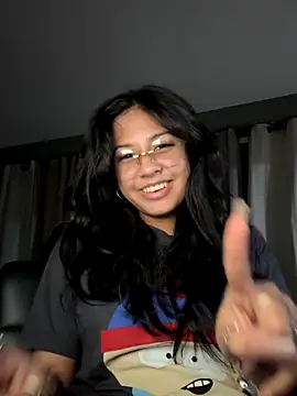 Snapshot of lynn9000 chatting on November 2025 07:23:01 AM lynn9000 online show from November 2025 07:23:01 AM