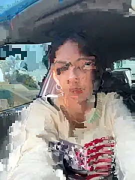 Snapshot of lynn9000 chatting on October 2025 08:28:02 PM lynn9000 online show from October 2025 08:28:02 PM