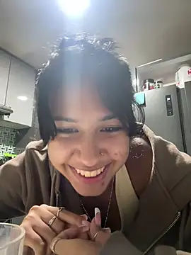 lynn9000 online show from September 2025 04:41:02 AM