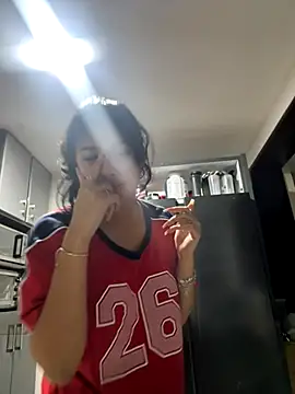 Snapshot of lynn9000 chatting on October 2025 03:27:01 AM lynn9000 online show from October 2025 03:27:01 AM