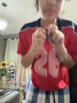 Snapshot of lynn9000 chatting on October 2025 05:19:02 AM lynn9000 online show from October 2025 05:19:02 AM