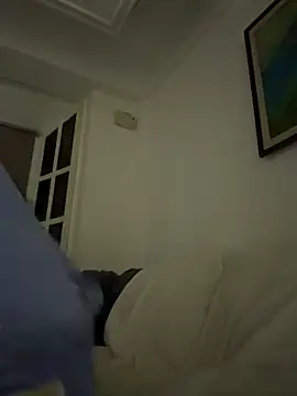 lynn9000 online show from December 2025 06:15:02 AM