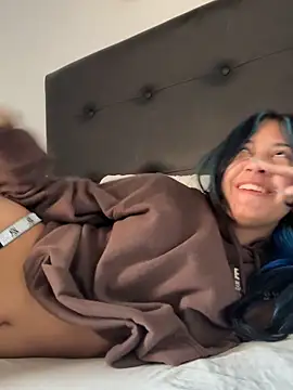 lynn9000 online show from February 2026 07:35:01 PM