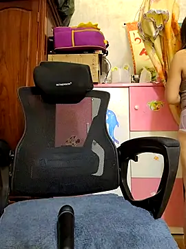 Snapshot of Bee_sweet chatting on October 2025 05:39:02 AM Bee sweet online show from October 2025 05:39:02 AM