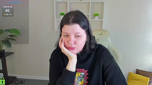 Michele Greenn online show from November 2025 01:10:02 AM