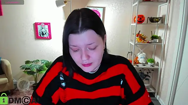 Michele Greenn online show from November 2025 03:12:02 PM