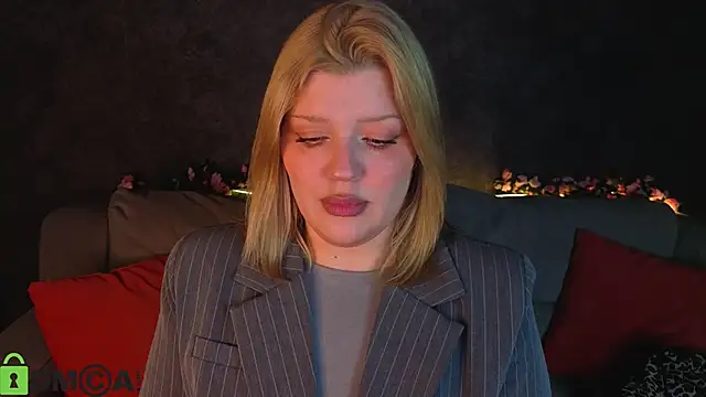 Michele Greenn online show from May 2026 01:11:01 AM