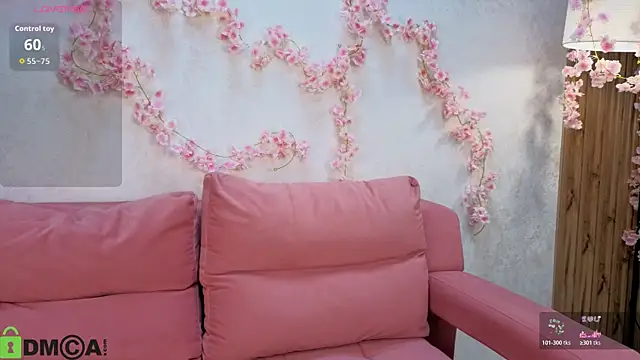 Michele Greenn online show from November 2025 01:32:02 AM