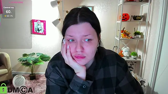 Michele Greenn online show from November 2025 03:04:01 PM