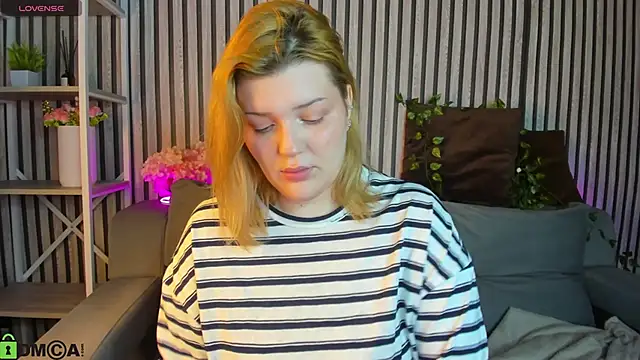 Michele Greenn online show from April 2026 01:08:02 AM