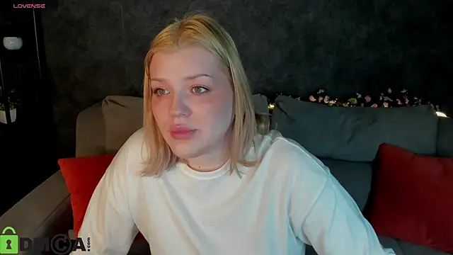 Michele Greenn online show from April 2026 01:07:02 AM