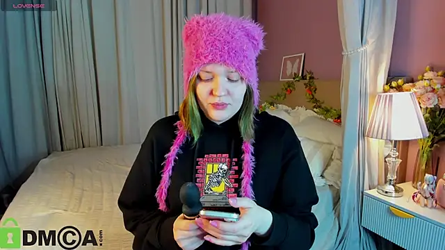 Michele Greenn online show from January 2026 01:01:02 AM