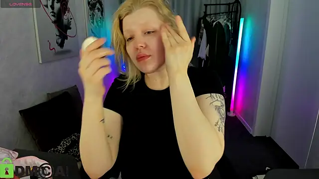 Michele Greenn online show from May 2026 01:13:02 AM
