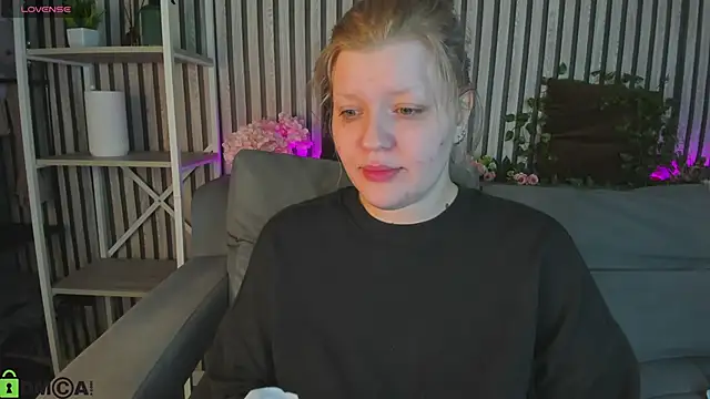 Michele Greenn online show from May 2026 01:05:01 AM