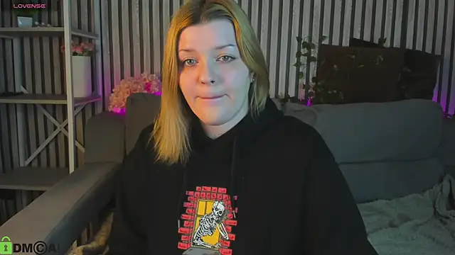 Michele Greenn online show from April 2026 01:12:02 AM