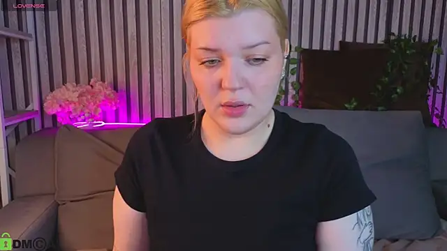 Michele Greenn online show from April 2026 01:10:02 AM