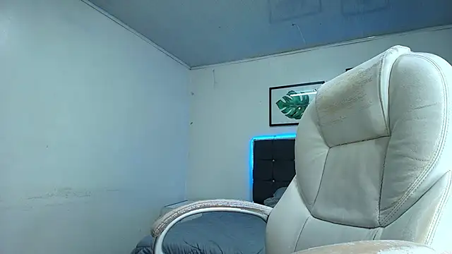 Janne  online show from February 2026 03:06:01 AM