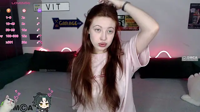Snapshot of AmourLily chatting on July 2026 06:20:02 AM AmourLily online show from July 2026 06:20:02 AM