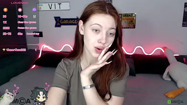Snapshot of AmourLily chatting on July 2026 06:09:02 AM AmourLily online show from July 2026 06:09:02 AM