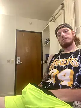 Snapshot of BIGxRED chatting on September 2025 06:31:02 PM BIGxRED online show from September 2025 06:31:02 PM