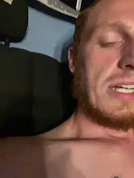 Snapshot of BIGxRED chatting on September 2025 10:19:02 AM BIGxRED online show from September 2025 10:19:02 AM