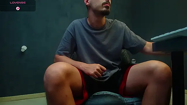 EnzoRace online show from September 2025 04:52:02 AM