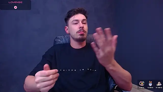 EnzoRace online show from December 2025 05:52:02 AM